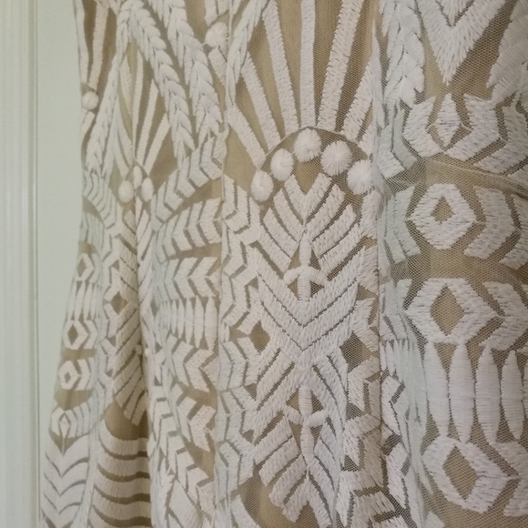XS MDS Embroidered Lace White Dress - Picture 11 of 13